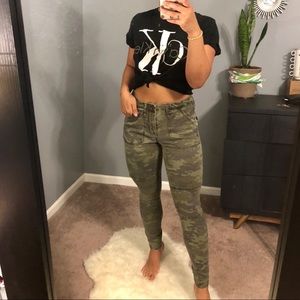 Camo skinny pants